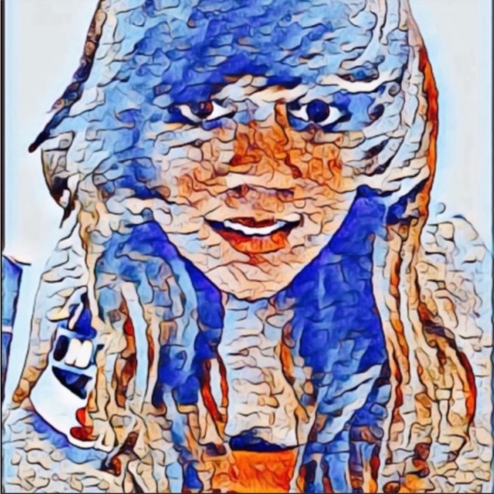 MY STORY:
WHY I STARTED WORKING ON POSHMARK FULL-TIME